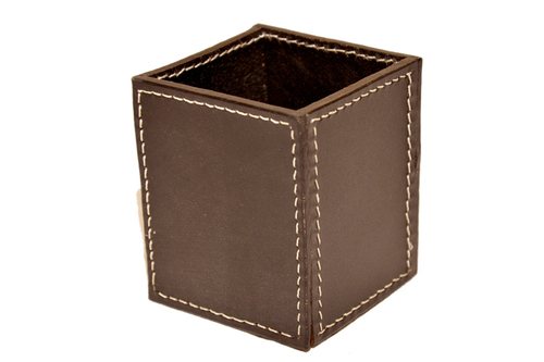 LEATHER PEN STAND
