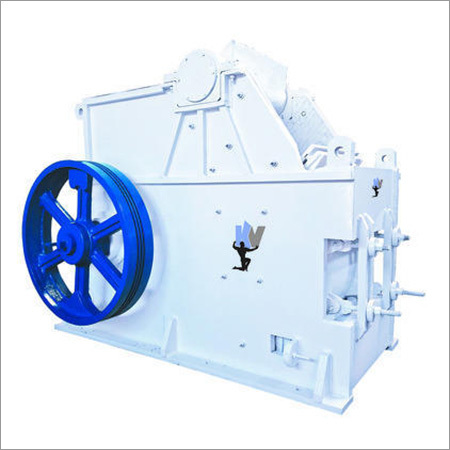 Oil Lubricated Crusher - Mild Steel, 30-100 HP, 275-350 RPM | Fully Automatic, High Functional Life, Robust Structure