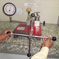 Pressure Comparator Calibration Services - Accuracy: Â±0.05%, Pressure Range: 0-1000 Psi, Temperature Range: 10-40â°c | Expert Technicians, Custom Approach, Fast Turnaround, Iso 17025 Standards