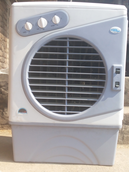 Plastic body air cooler