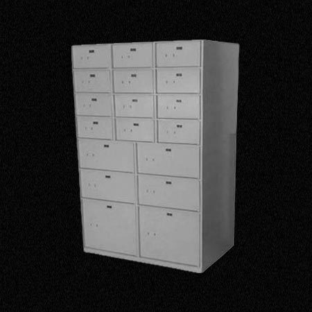 Bank Lockers with Removable Units