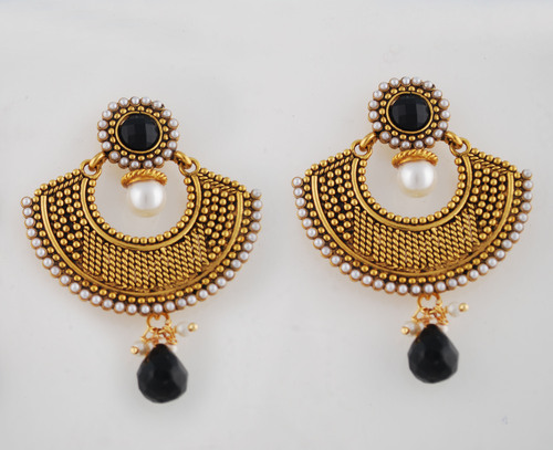 Chand flat earring