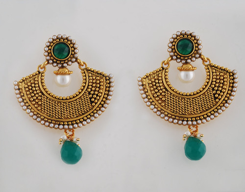 Chand flat earring