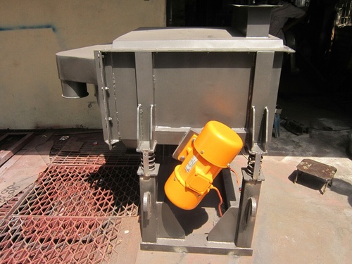 Motorized Vibrating Screen By FORCE MAGNETICS