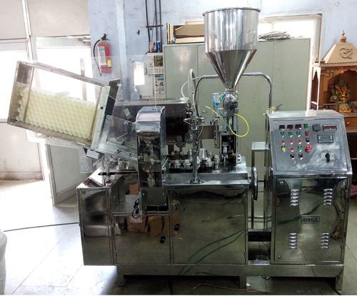 Automatic Tube Filling Machine