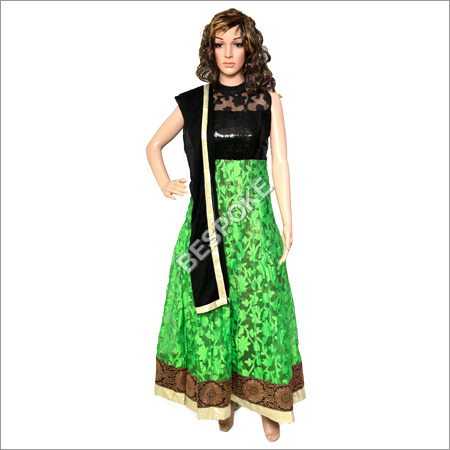 Sleeveless Salwar Kameez