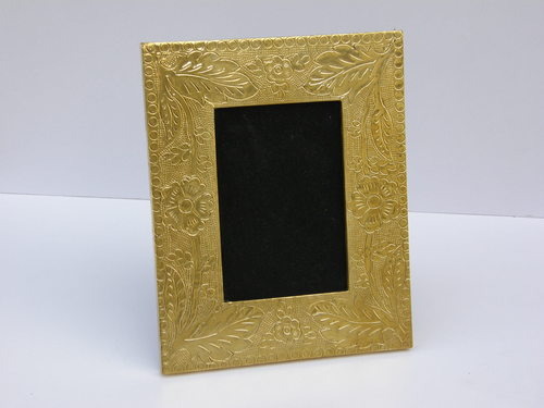 HOME DECOR SHINE GOLDEN PHOTO FRAME