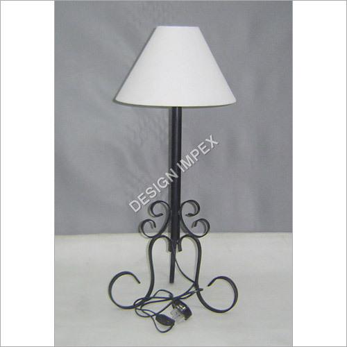 Paper Contemporary Table Lamp - Color: Black And White