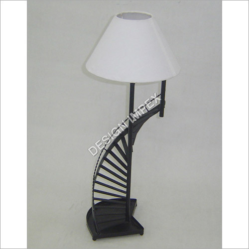 Ledder Round Lamp