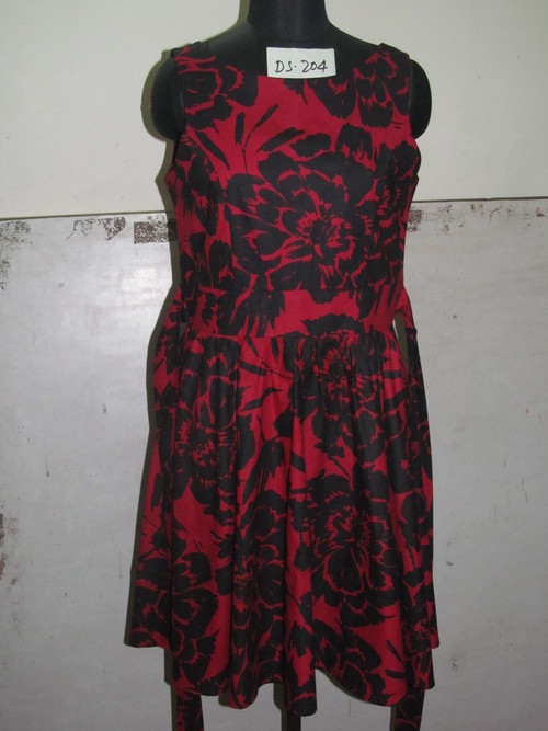 Ladies Top - Cotton Blend, Medium, Red | Stylish Design, Comfortable Fit, Durable Fabric, Floral Print