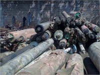 Rubber Roller Scrap - Metal Alloys & Rubber, Variable Sizes & Grades | Corrosion Resistant, Dust-free, Easy Processing, High Tensile Strength