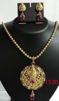 Imitation Pendant Set