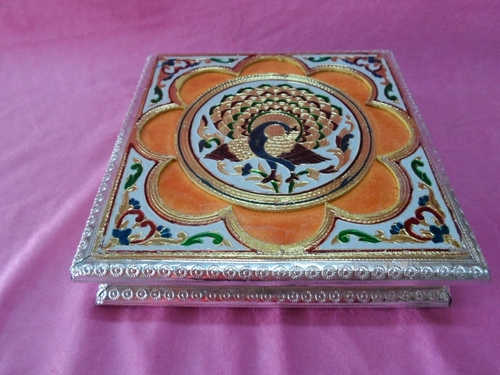GOLDEN CUTTING DRYFRUIT BOX