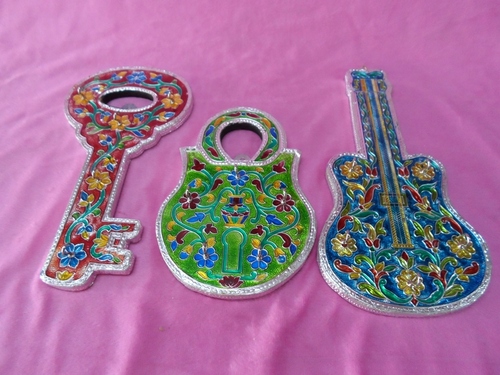 MINA KEY STAND