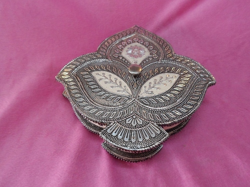 OXODISE ANTIQUE PAN BOX
