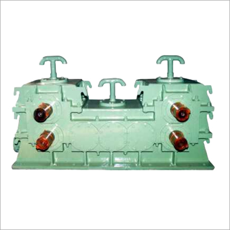 Single Input Double Output Gear Box Cum Pinion Stand