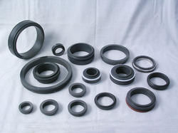 Carbon Seals - Color: Black