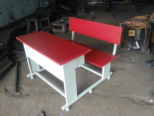 Duel Desk