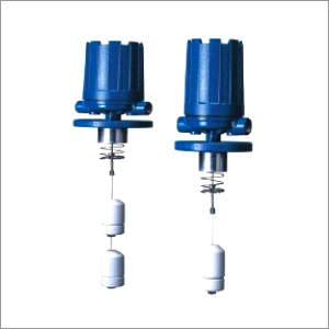 Displacer Type Level Switch