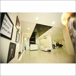 Salon Hi Gloss Ceiling