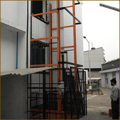 Industrial Goods Lift Elevator Load Capacity: 500-3000 Kg Pound (Lb)