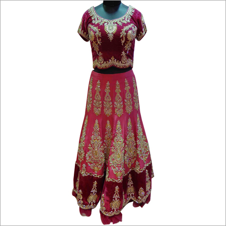 Designer Embroidery Lehengas