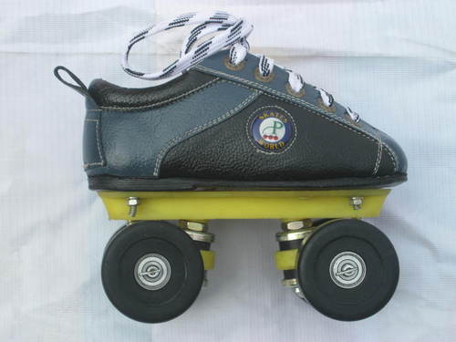 Roller Skates - EVA Insole, Size M | Compact Design, Anti-Scratch, Waterproof, Anti-UV, Breathable, Unisex