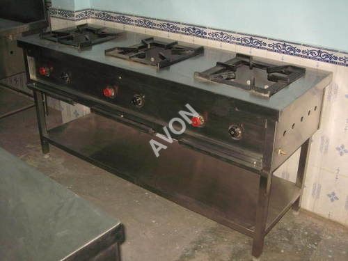 THREE BURNER INDIAN COOKING RANGE(72x24x34)