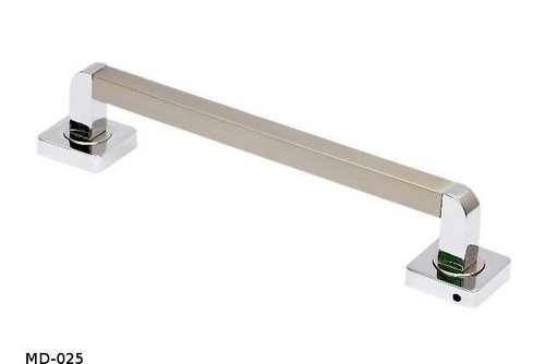 White Metal pull Handle