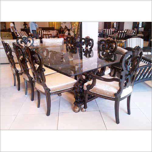 Dinnig Table