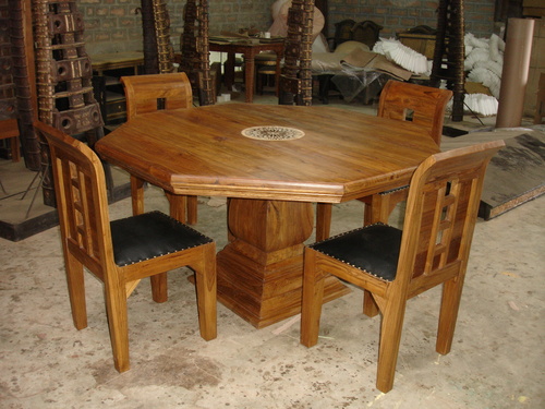 Round Dining Table