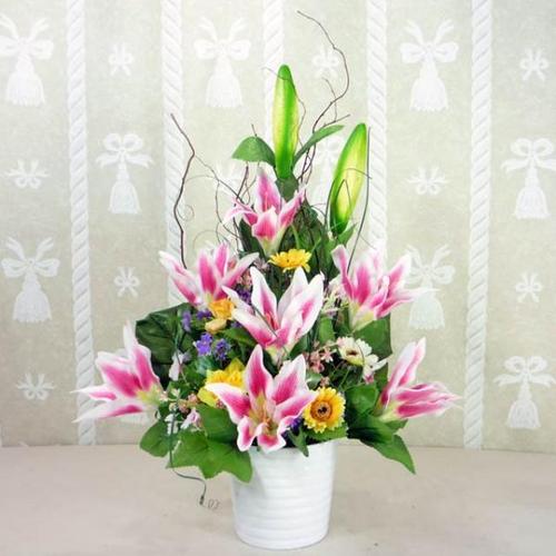 Lily Flower Arrangement