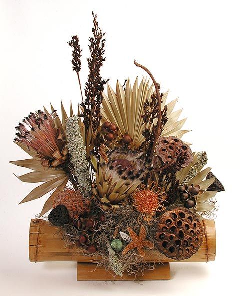 Mixed Dry Flower Arrangement