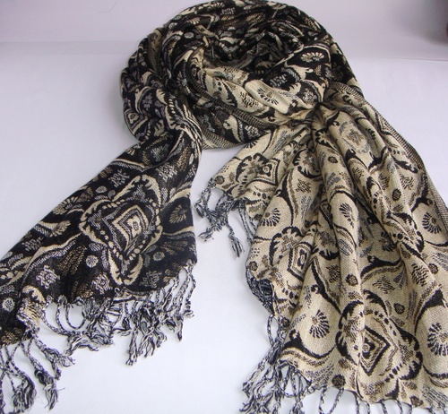 Jacquard scarf