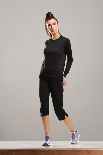 Women Performance Core Sweat