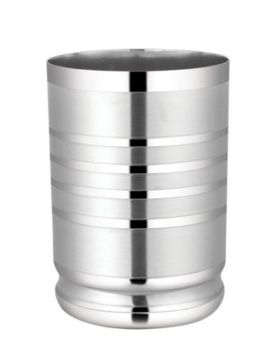 Air Queen Glass