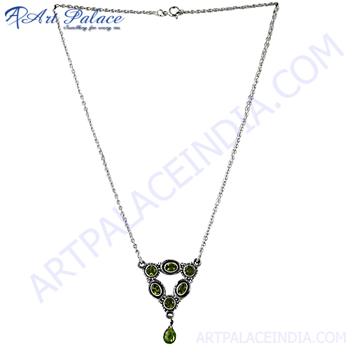 Fashionable Green Peridot Silver Necklace