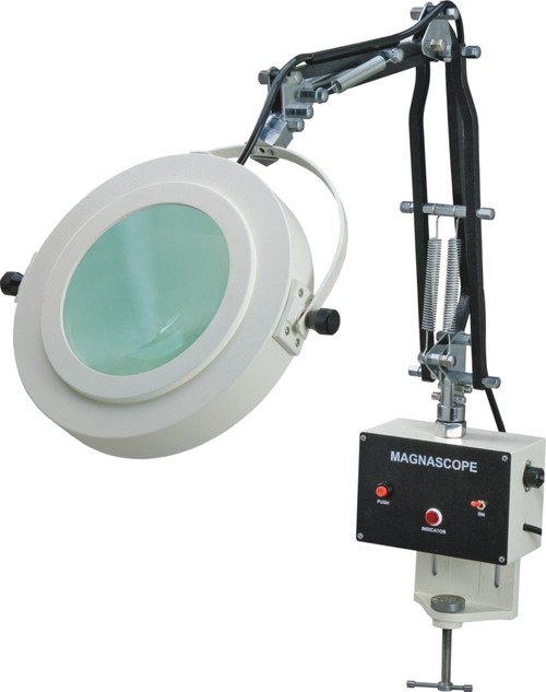 Illuminated Flexible Arm Magnifier RBM-104