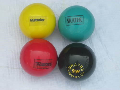Ball S67 - Plastic Material, 3 Inch Size, Various Colors | Ice Hockey Type, Weight 156-163 Grams