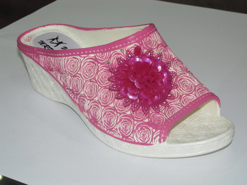 Ladies pcu Sandal with flower