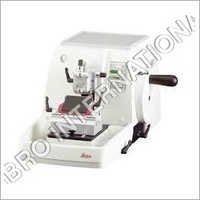 Histology Digital Microtome - Accuracy: Section Thickness Accuracy A 1% (at 1-60 I M)  %
