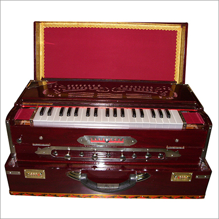 Wooden Harmonium Body Material: Wood