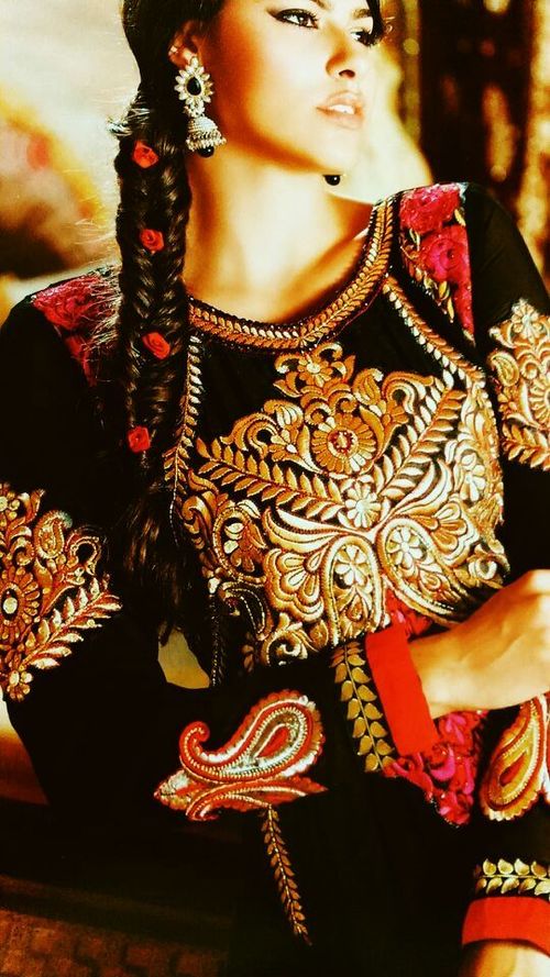 Embroidery ladies Black suit