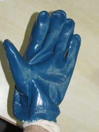 Cut Resistant Nitrile Coated Gloves