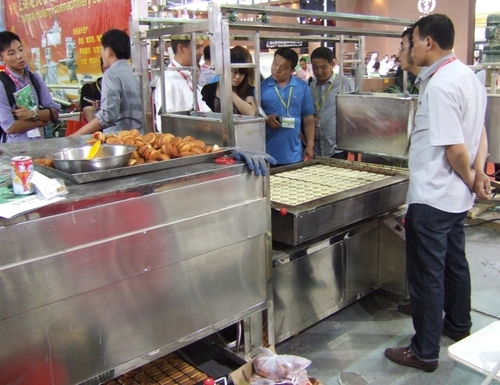 Automatic Electric Baking Muffin Cake Machine