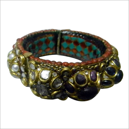 Navratan Kundan Bangles