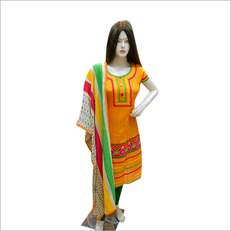 Fashionable Ladies Salwar Kameez