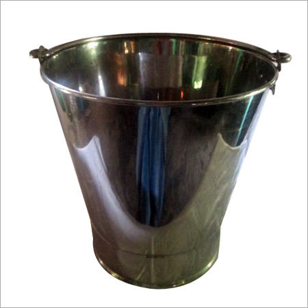 स्टील की पानी की बाल्टी