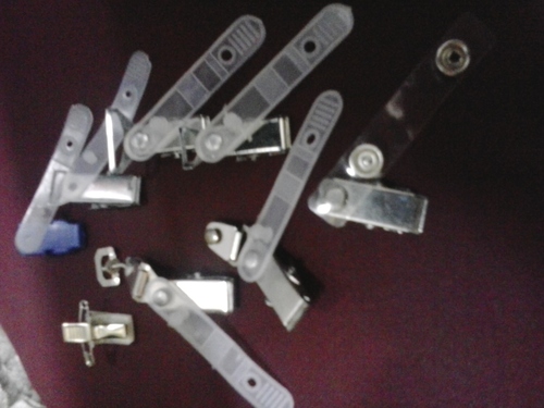 METAL BADGE CLIPS