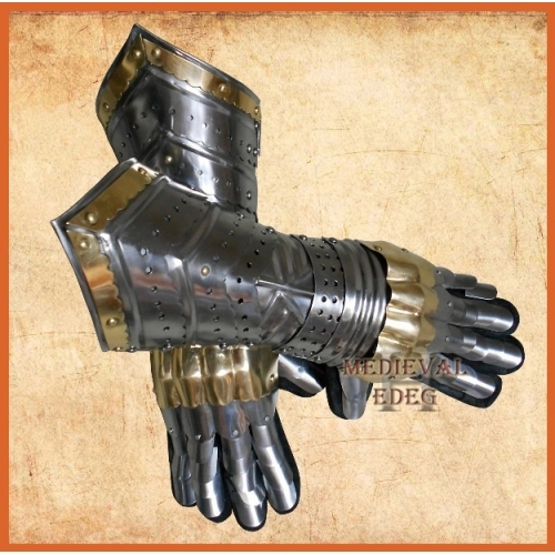 Medieval Gauntlet